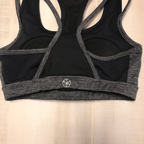 SOLD| Gaiam Yoga Sports Athletic Bra Black Gray - Picture 4 of 6